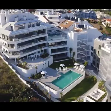 Luxury Tomaso - The View