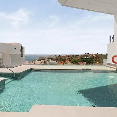 Luxury Tomaso - The View Apartment