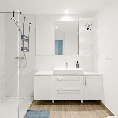 Luxury Tomaso - The View