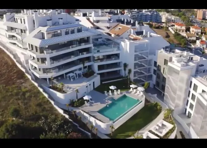 Luxury Tomaso - The View