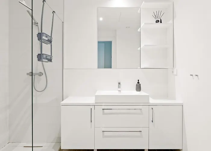 Luxury Tomaso - The View