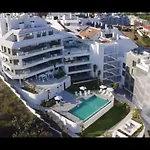 Luxury Tomaso - The View